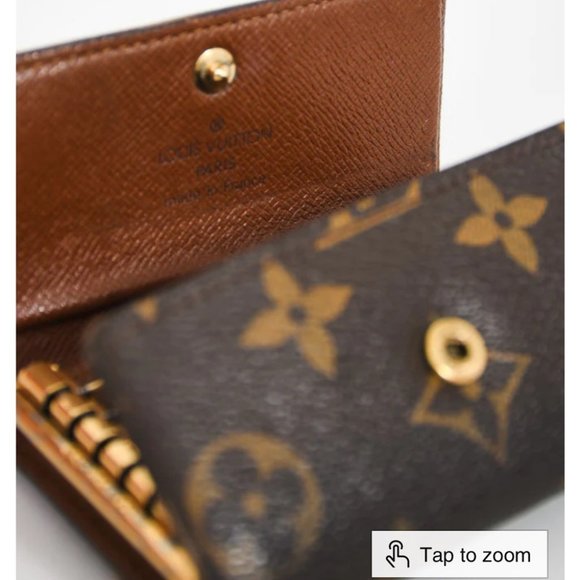 Louis Vuitton Monogram 6 Key Holder - Picture 9 of 10